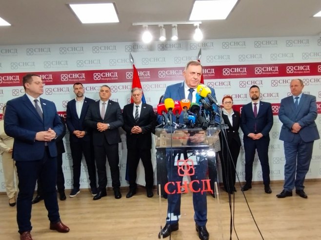 Конференција за новинаре - Фото: РТРС