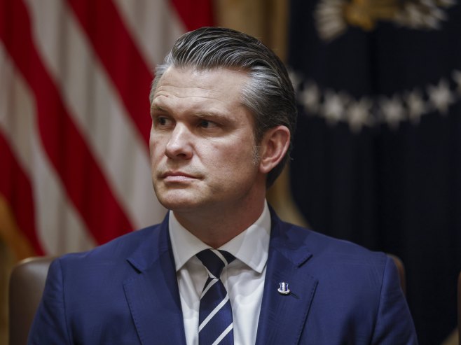 Пит Хегсет (Фото: EPA/WILL OLIVER / POOL) - 