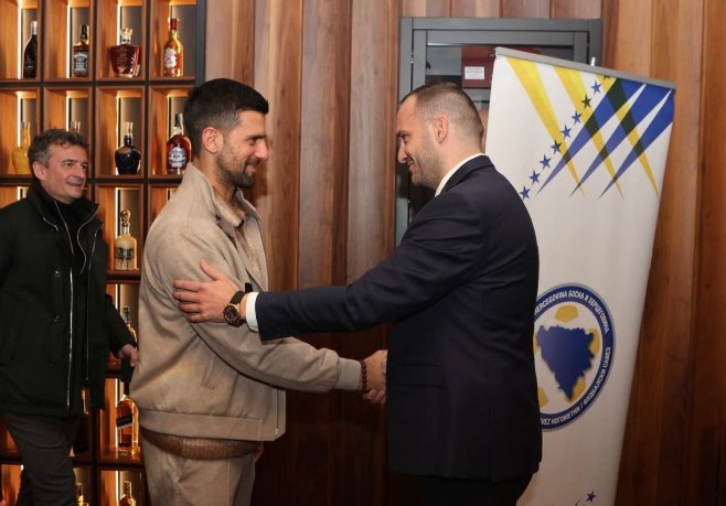 Новак Ђоковић и Вицо Зељковић - Фото: РТРС