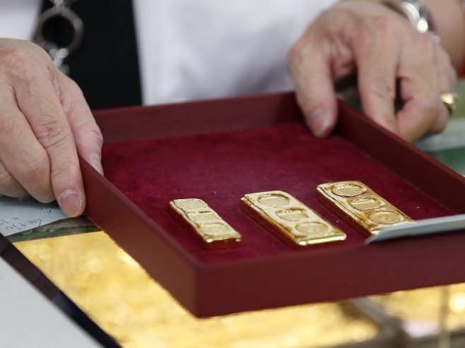 Златне полуге (Фото: EPA/RUNGROJ YONGRIT/илустрација) - 