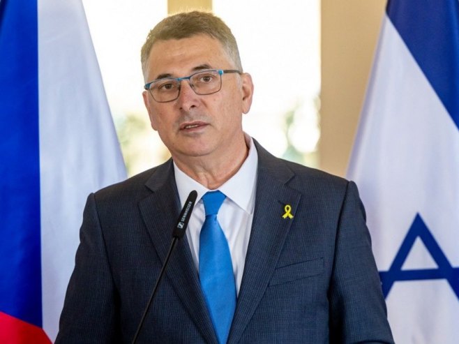 Гидеон Сар (Фото: EPA/MARTIN DIVISEK) - 