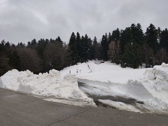 Пробијен пут према Мраковици: Апел грађанина да не иду још увијек на Козару (ВИДЕО)