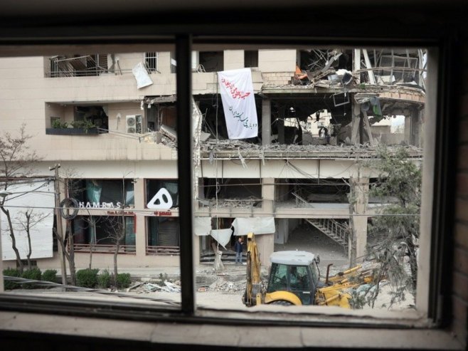 Иран (Фото: EPA/ABEDIN TAHERKENAREH, илустрација) - 