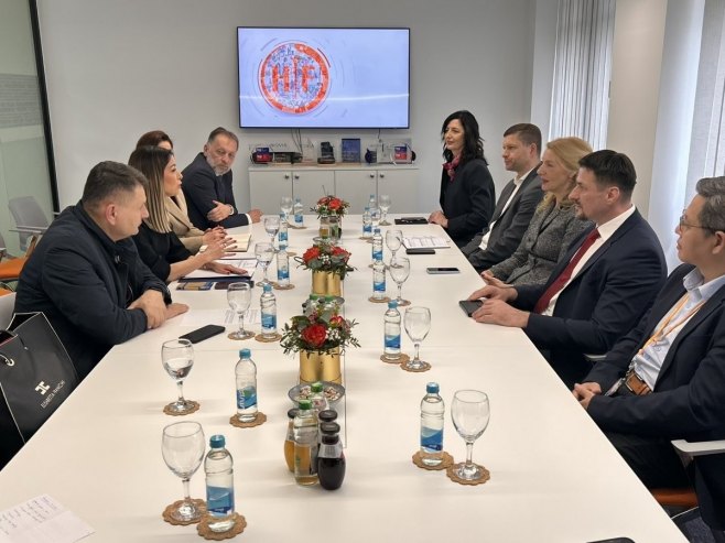 Делегација Србије посјетила Хемофарм Делегација Србије посјетила Хемофарм - Фото: РТРС