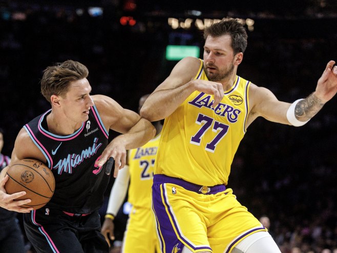 Лука Дончић (Фото:  EPA/CRISTOBAL HERRERA) - 