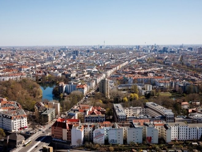 Берлин (Фото: EPA/CLEMENS BILAN) - 