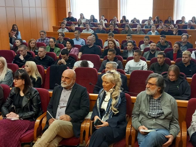 Научни скуп "Поетика Ђорђа Нешића" Научни скуп "Поетика Ђорђа Нешића" - Фото: СРНА