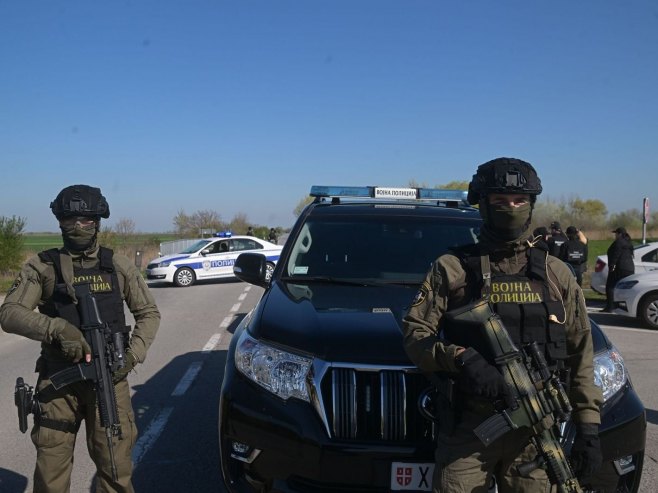 Војна полиција Србије(Фото: TANJUG/ OMK MUP REPUBLIKE SRBIJE) Војна полиција Србије(Фото: TANJUG/ OMK MUP REPUBLIKE SRBIJE) -