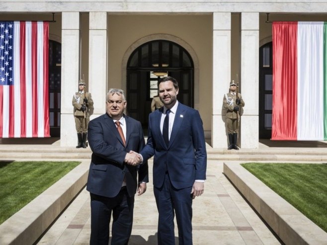 Орбан и Венс (Фото: EPA/Akos Kaiser HANDOUT) - 