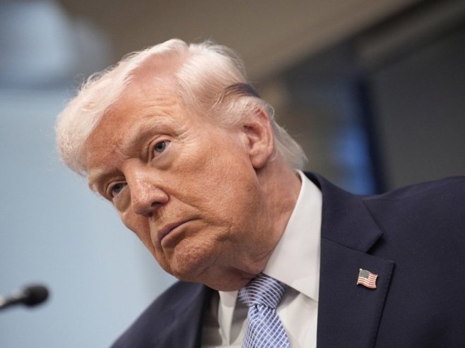 Доналд Трамп (Фото: EPA/YURI GRIPAS, илустрација) Доналд Трамп (Фото: EPA/YURI GRIPAS, илустрација) -