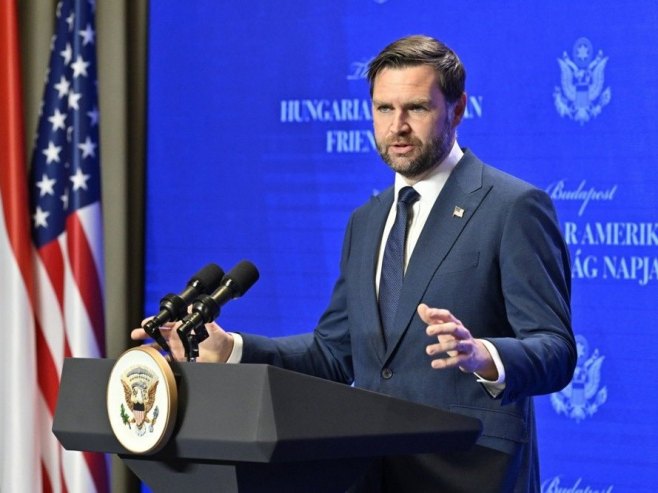 Џеј Ди Венс (Фото:  EPA/Akos Kaiser) - 