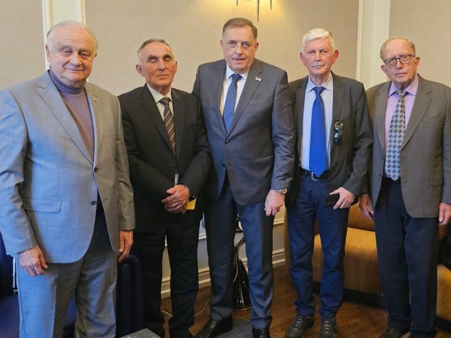 Додик и руководство Асоцијације "Ствараоци Републике Српске" (Фото: x.com/MiloradDodik) - 