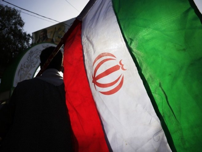 Иранска застава (Фото: EPA/YAHYA ARHAB, илустрација) - 