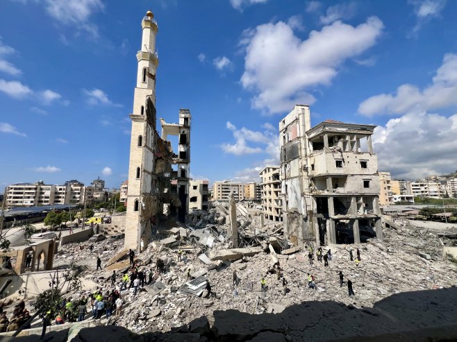 Иран (Фото: EPA/STRINGER) - 