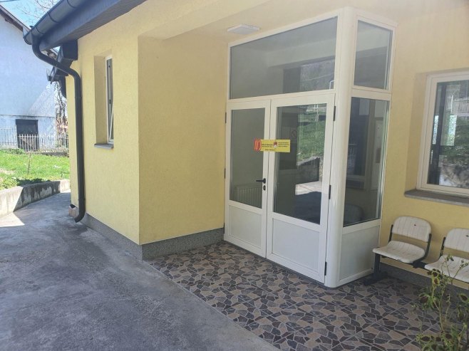 КиМ-затворене амбуланте у српски селима (Фото: TANJUG/Str/bg) - 