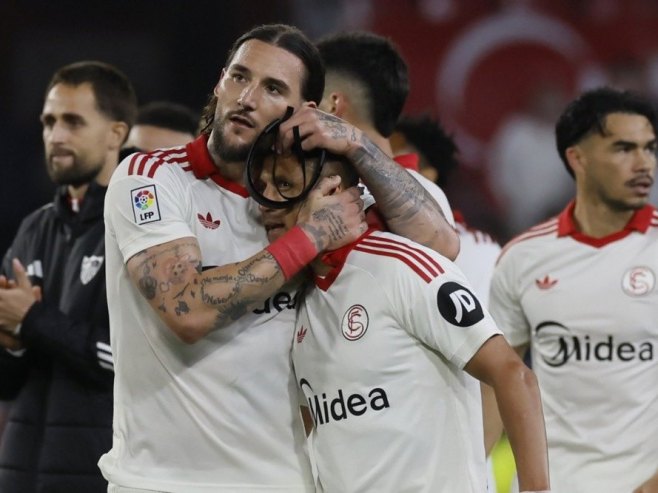 Немања Гудељ (Фото: EPA/Jose Manuel Vidal) - 