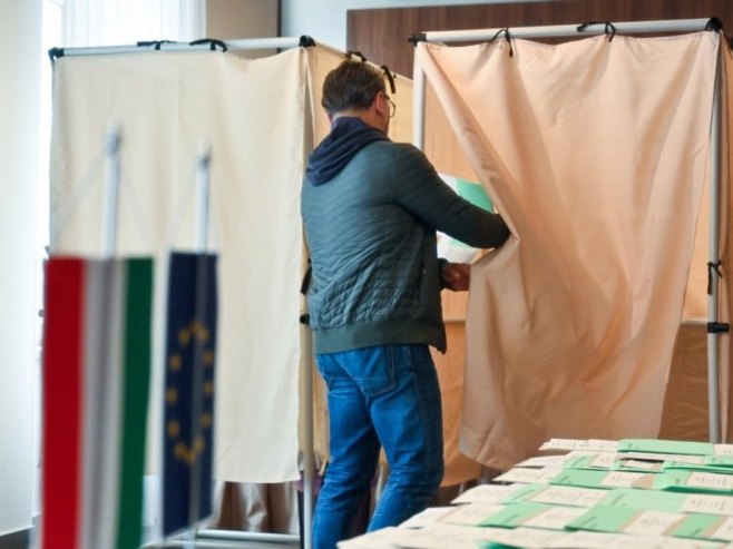 Избори у Мађарској (Фото: EPA/CSABA KRIZSAN HUNGARY OUT) - 