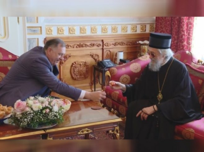 Милорад Додик и митрополит бањалучки Јефрем Милорад Додик и митрополит бањалучки Јефрем - Фото: РТРС
