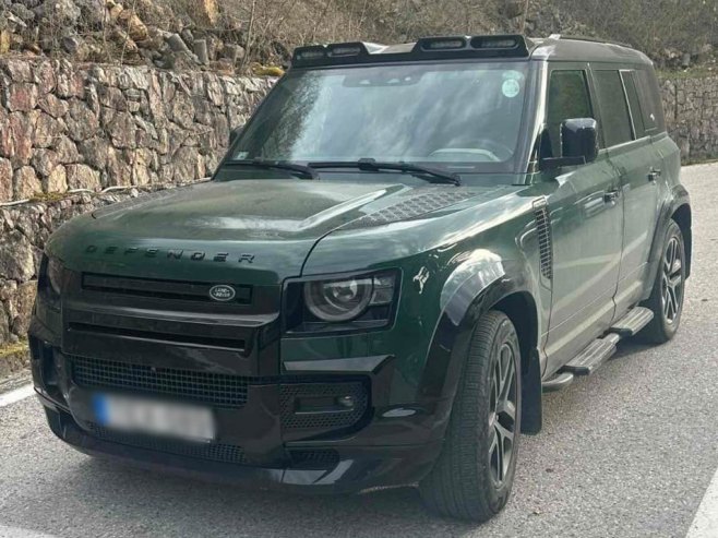 Одузет аутомобил - Фото: СРНА