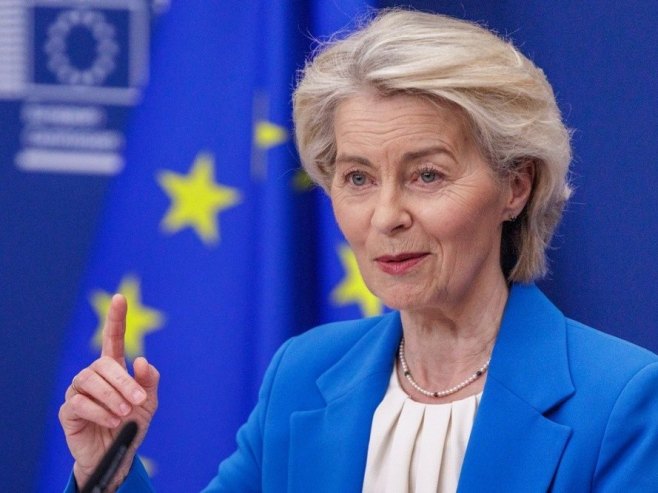 Урсула фон дер Лајен (фото: EPA/OLIVIER MATTHYS) - 