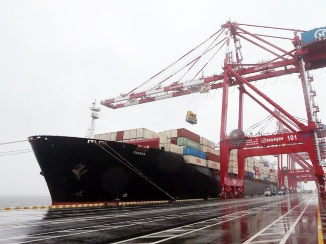 Ирански брод за превоз контејнера (фото: EPA/YONHAP) - 