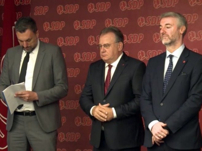 Љуља ли се федерална "Тројка": Односи међу странкама уздрмани (ВИДЕО)