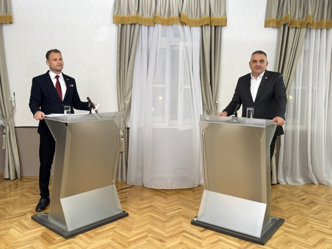 Минић: Надам се да ће Бањалука убудуће бирати људе који више воле да раде, а мање да се сликају