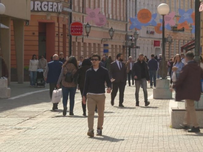 Грађани - Фото: РТРС