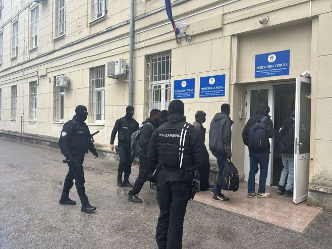 Полицијска управа Требиње - спровођење миграната - 