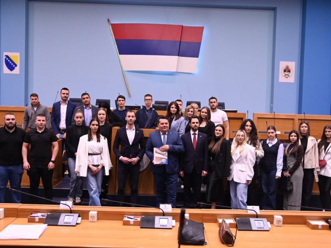 Стевандић разговарао са студентима Правног факултета Универзитета у Бањалуци (ФОТО)