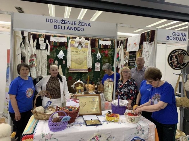 На сајму туризма и гастрокултуре у Бијељини 70 излагача из региона (ФОТО)
