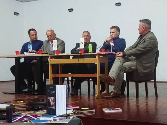 Градишка: Панел дискусија "Да се не заборави" (ВИДЕО)
