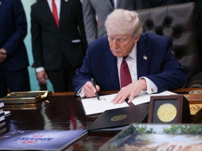 Трамп: Израел ме није наговорио да нападнем Иран