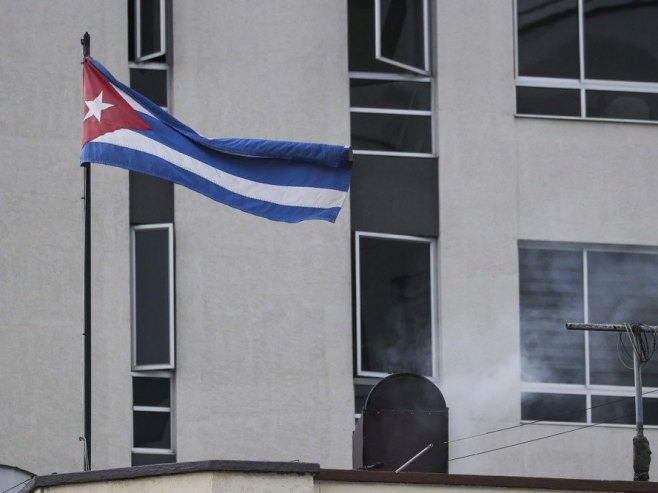 Застава Кубе (фото: EPA/JOSE JACOME) - 