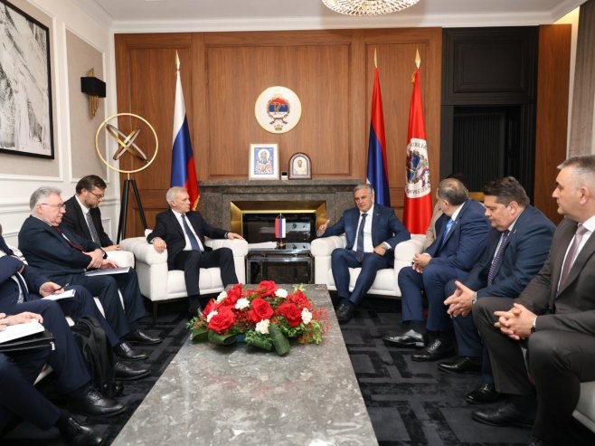 У Бањалуци састанак званичника Српске са Грушком; Конференција за новинаре на РТРС (ФОТО)