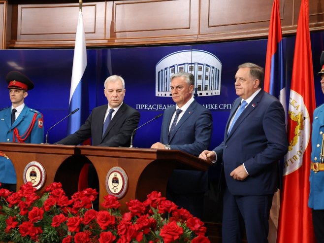 Грушко, Каран и Додик - Фото: ZIPAPHOTO/Borislav Zdrinja