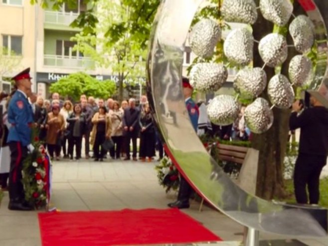 Споменик 12 беба - Фото: РТРС