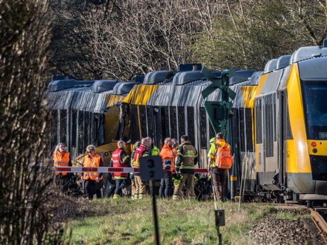 Судар возова у данској (Фото: EPA/STEVEN KNAP) - 