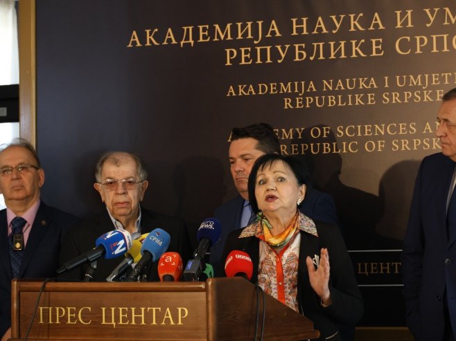 Кецмановић и Савић - Фото: ZIPAPHOTO/Borislav Zdrinja