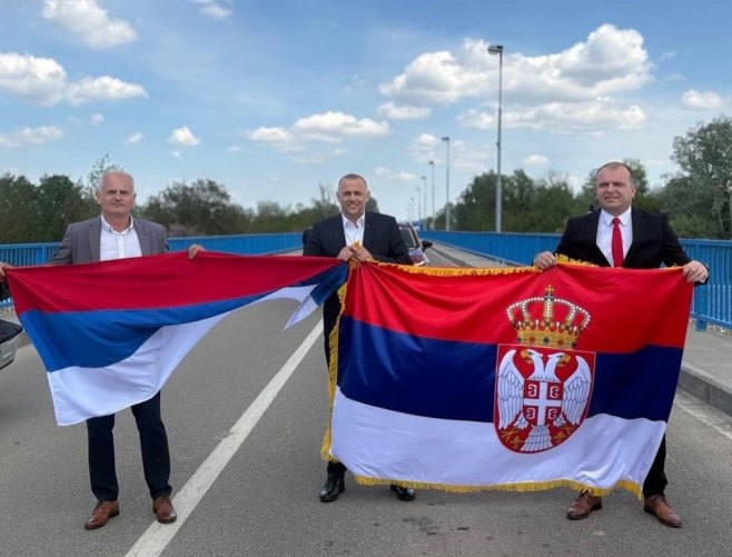 Бициклисти из Србије преко Павловића моста ушли у Српску