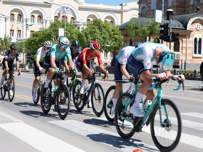 Посљедња етапа трке Београд - Бањалука; Бициклисти прошли кроз Бањалуку (ФОТО/ВИДЕО)