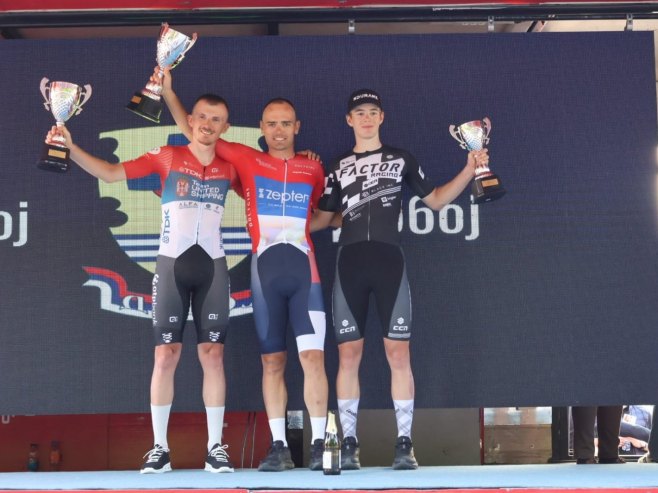 Рајовић славио у Добоју и потврдио побједу на трци која спаја Србију и Српску (ФОТО/ВИДЕО)