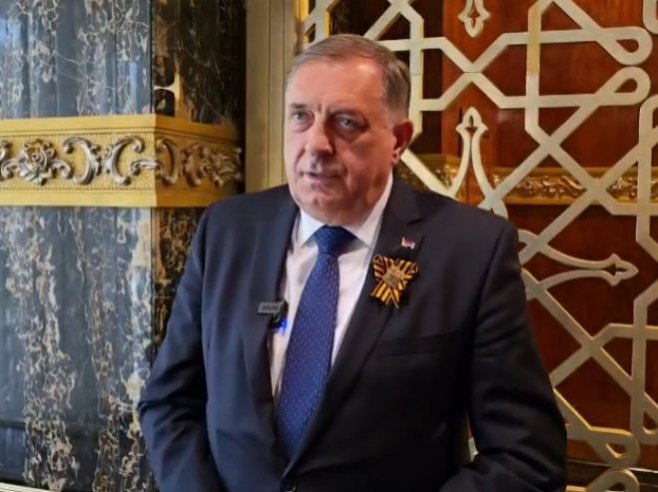 Додик: Руси и Срби страдалнички народ који неће дозволити ревизију историје (ВИДЕО)