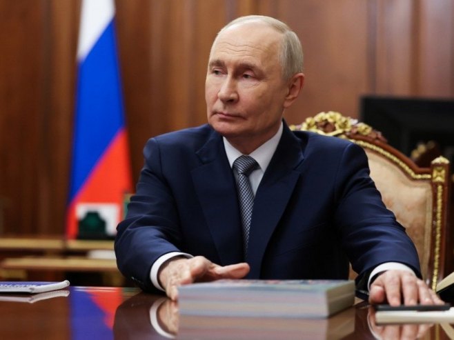 Владимир Путин (фото: EPA/MIKHAIL METZEL/SPUTNIK) - 