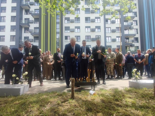Тузланска колона, помен - Фото: РТРС