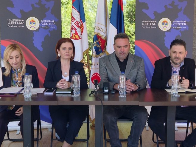 Конференција за новинаре - Фото: РТРС