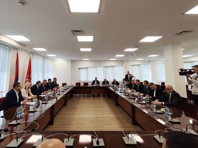 У Бањалуци састанак владајуће коалиције; Конференција за новинаре на РТРС (ФОТО)