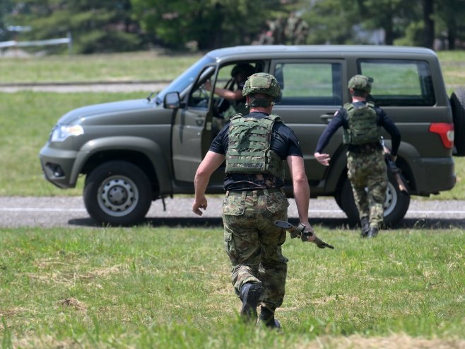 Такмичење војно-полицијских и извиђачких јединица Војске Србије (Фото: TANJUG/ MINISTARSTVO ODBRANE/DARIMIR BANDA) - 