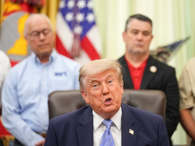 Трамп: Вашингтон ће преузети уранијум од Техерана