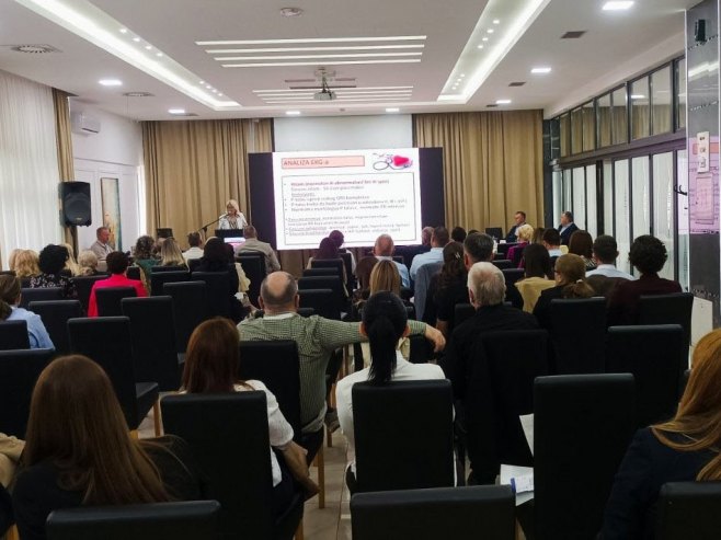 Водећи кардиолози из региона на симпозијуму о аритмијама у Бијељини